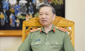Phát huy truyền thống vẻ vang, xây dựng lực lượng công an nhân dân cách mạng, chính quy, tinh nhuệ, hiện đại
