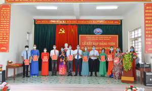 Phấn đấu xứng tầm là trung tâm chính trị, kinh tế, văn hoá của huyện Đầm Hà