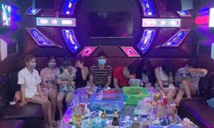11 nhân viên làm thuê dương tính với ma túy trong quán karaoke