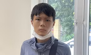 Cố tình đâm xe vào lực lượng làm nhiệm vụ tại chốt kiểm soát phòng, chống dịch
