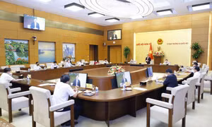 Chủ tịch Quốc hội làm việc với Tổ công tác thực hiện Nghị quyết liên quan tới phòng, chống COVID-19