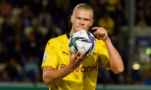 Haaland lập hat-trick ngay trận đầu mùa mới