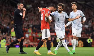 Man Utd hạ Liverpool khi Ronaldo dự bị