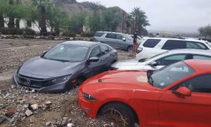 Mỹ: Lũ quét khiến 1.000 người mắc kẹt ở Công viên Death Valley