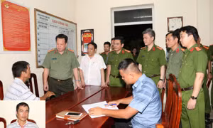 Bắt giữ nhanh kẻ gài mìn gây nổ ô tô của người dân