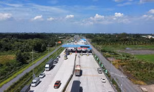 Khẩn trương khắc phục lỗi khi vận hành thu phí không dừng trên cao tốc