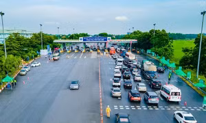 Khắc phục những bất cập trong thu phí không dừng