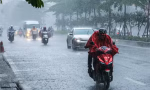Bắc Bộ ngày nắng nóng, chiều tối có mưa dông, cục bộ có mưa to