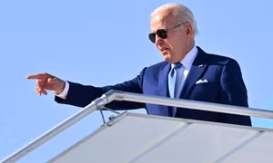 Ông Biden tái xuất