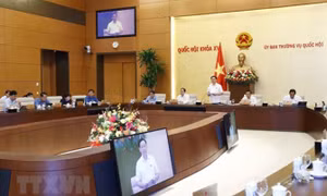 Khai mạc Phiên họp chuyên đề pháp luật đầu tiên của UBTVQH