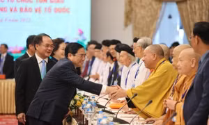 Các tổ chức tôn giáo có nhiều đóng góp quan trọng trong sự nghiệp xây dựng và bảo vệ Tổ quốc
