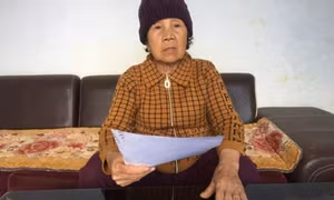 Dân kiện đòi sổ hồng, thắng kiện đã 4 năm, ủy ban vẫn chưa thi hành án