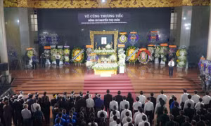 Tiễn đưa đồng chí Nguyễn Thọ Chân về nơi an nghỉ cuối cùng