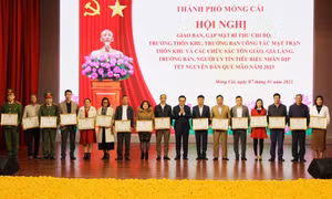Móng Cái: Gặp mặt Bí thư Chi bộ, trưởng thôn/khu, trưởng ban công tác mặt trận và các chức sắc tôn giáo, già làng, trưởng bản, người có uy tín
