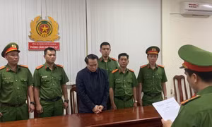 Khởi tố Cục trưởng Cục Đăng kiểm Đặng Việt Hà