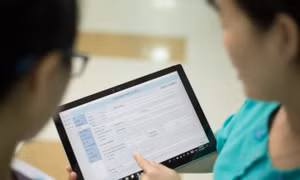 Bệnh án điện tử chậm triển khai 