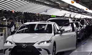 Xe Lexus sẽ ưu tiên bán ở Nhật, khách hàng Việt phải chờ mua hơn 1 năm