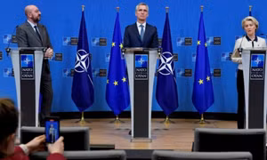 NATO, EU tuyên bố hỗ trợ nhiều hơn để Ukraine đối phó Nga