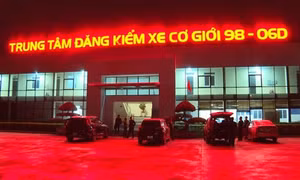 Bắc Giang: Bắt 5 đối tượng thuộc Trung tâm đăng kiểm xe cơ giới 98-06D