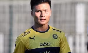 Quang Hải tiếp tục ngồi dự bị khi trở về Pau FC