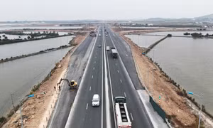 Tập trung thi công nút giao Hạ Long Xanh