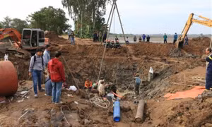 Tiên lượng về sức khỏe bé trai rơi xuống trụ bêtông sâu 35m
