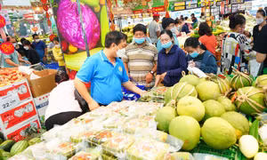 Đủ nguồn cung hàng hóa 3 ngày Tết, không xảy ra găm hàng ép giá
