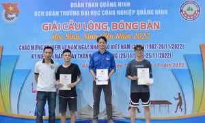 “Sinh viên 5 tốt” Nguyễn Việt Anh