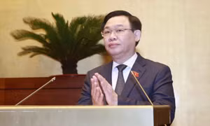Đẩy mạnh cơ cấu lại nền kinh tế gắn với đổi mới mô hình tăng trưởng