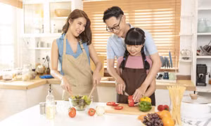 Chế độ dinh dưỡng cho trẻ ngày Tết
