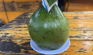 6 loại nước uống tốt cho xương khớp