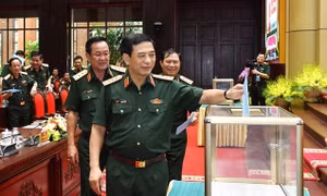 Lấy phiếu tín nhiệm Ủy viên Ban Thường vụ Quân ủy Trung ương và Thứ trưởng Bộ Quốc phòng