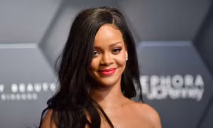 Rihanna lập kỷ lục với 10 bài hát đạt 1 tỷ lượt nghe trên Spotify