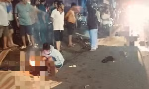 Hai anh em tử vong thương tâm sau va chạm xe khách ở Đồng Nai