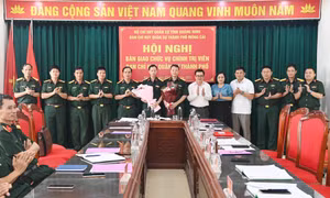 Bàn giao chức vụ Chính trị viên Ban CHQS thành phố Móng Cái