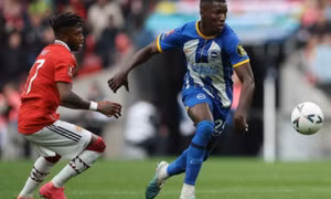 Fred rời Man Utd, bến đỗ bất ngờ lộ diện