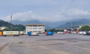 6 tháng, kim ngạch XNK qua cửa khẩu Bắc Phong Sinh đạt hơn 26,7 triệu USD