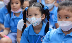 Hơn 52.000 học sinh chưa hoàn thành lớp 1 là 'bình thường'