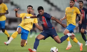Ronaldo im tiếng khi Al Nassr hòa PSG