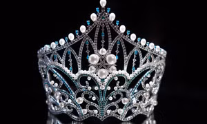 Vương miện Miss World Vietnam 2023 được đính kết hàng nghìn viên đá quý