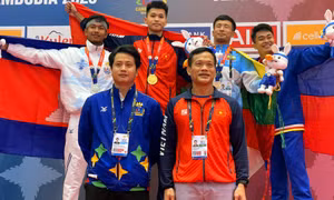 Võ sĩ "tay ngang" thành nhà vô địch SEA Games 32 