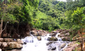 Trải nghiệm thác và trang trại cá nước lạnh ở Tiên Yên