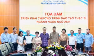Toạ đàm triển khai Chương trình đào tạo trình độ Thạc sĩ ngành Ngôn ngữ Anh tại Trường Đại học Hạ Long