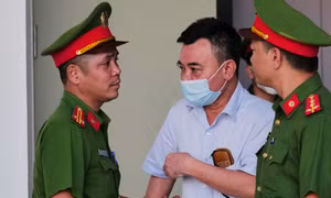 Cựu Phó giám đốc Công an Hà Nội chua xót: 'Tôi ngu thì phải chịu'