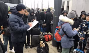 Cục Hàng không Việt Nam thông tin về phương án đón người Việt tại Ukraine về nước