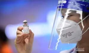 Tại sao đủ triệu chứng mắc Omicron, nhiều lần test nhanh vẫn âm tính?