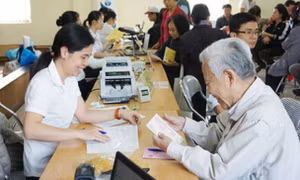 Nghỉ hưu khi xã đã ra khỏi vùng khó khăn có được trợ cấp một lần?