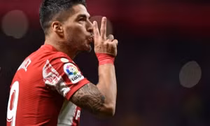 Atletico có thể mất Suarez, mở đường cho CLB La Liga