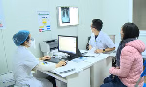 Sử dụng thuốc điều trị ho kéo dài sau khi mắc COVID-19