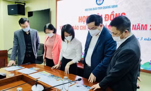 Xét giải Báo chí tỉnh Quảng Ninh năm 2021